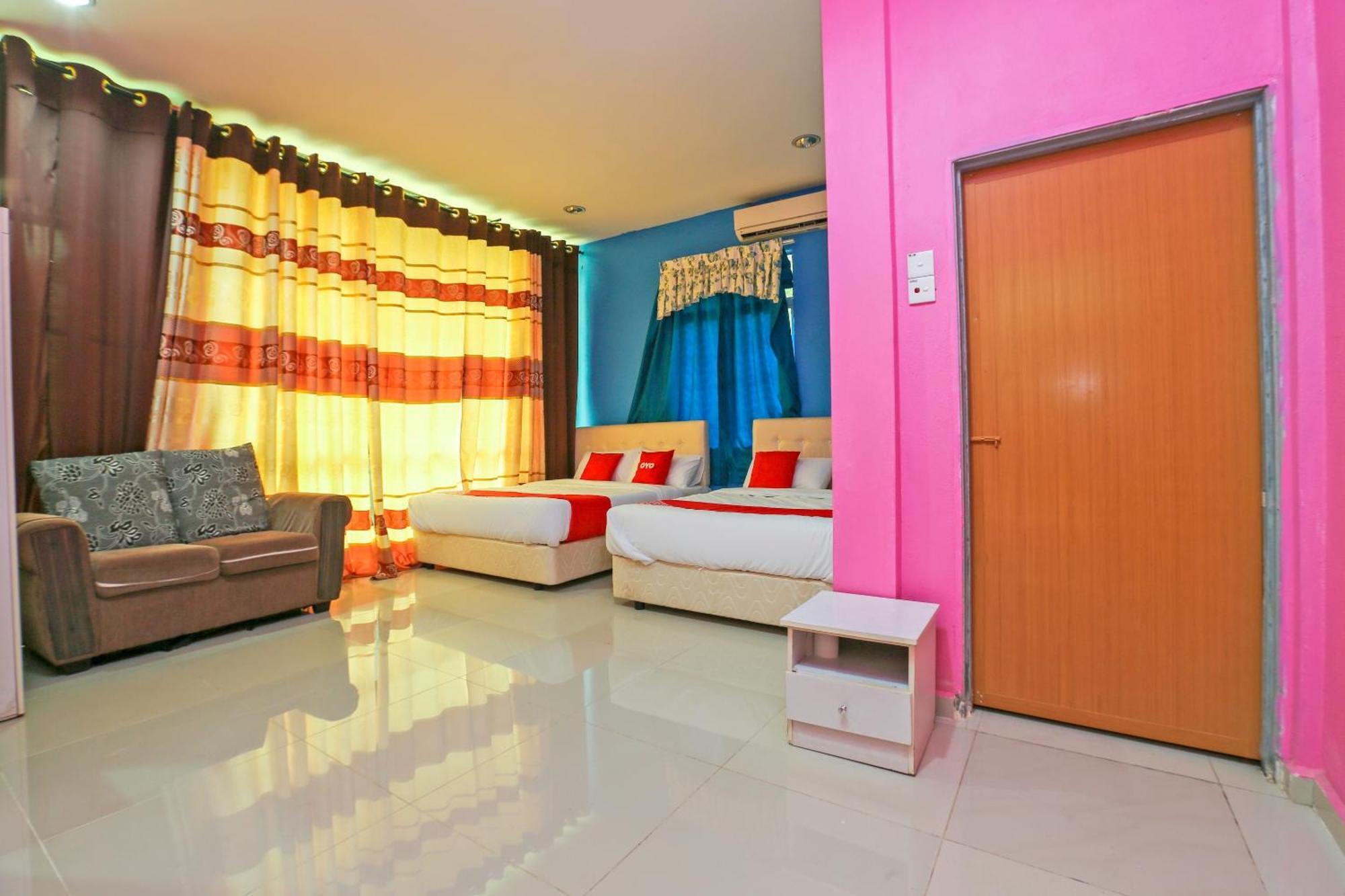 Oyo 89933 Nun Hotel Jeli Экстерьер фото