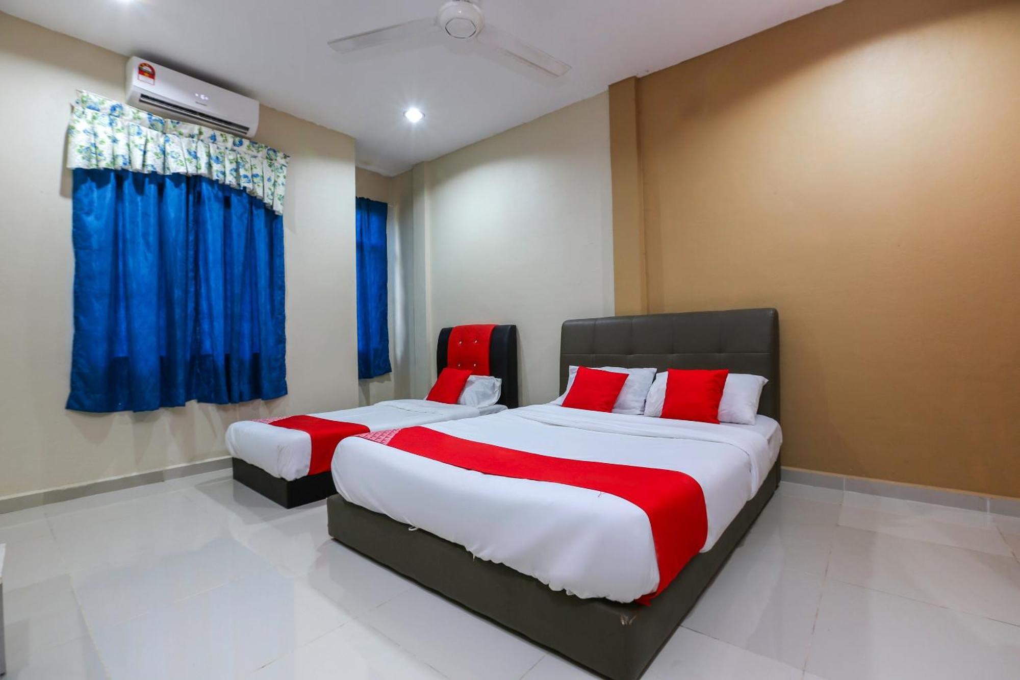 Oyo 89933 Nun Hotel Jeli Экстерьер фото