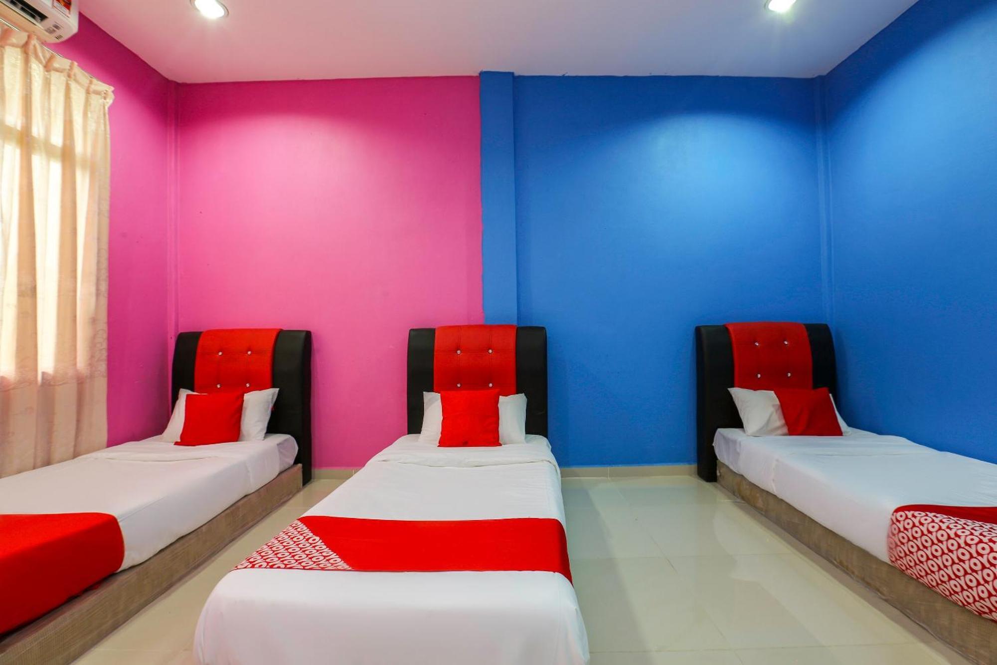 Oyo 89933 Nun Hotel Jeli Экстерьер фото